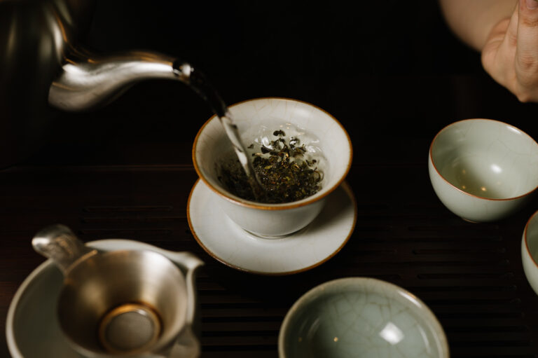 Chinese tea room in SG : Brewing ceremony showcasing aroma, flavour, and texture of tea