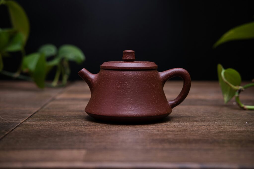 An overview of traditional Chinese teapots, showcasing different materials, forms, and their roles in enhancing tea flavour and brewing rituals.