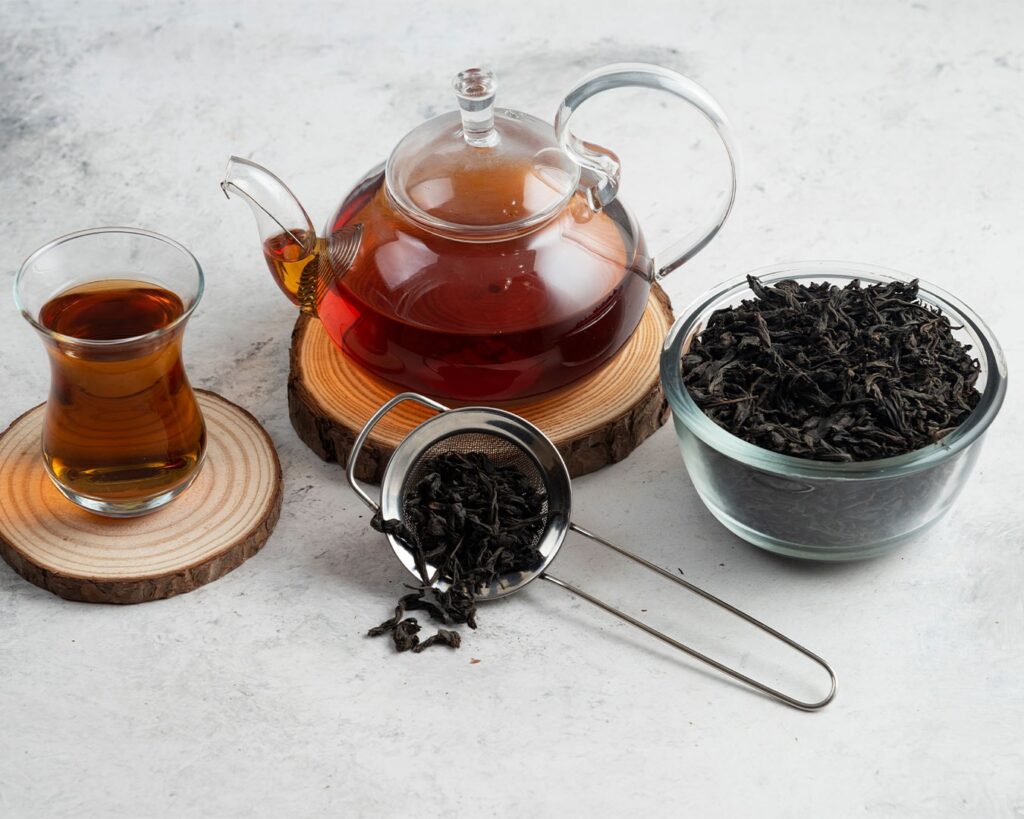 Fully oxidised tea leaves producing deep amber liquor, known for their bold body, rich maltiness, and warming character.